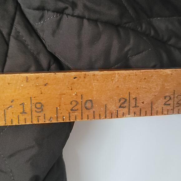 Lands' End- Women's Black Quilted zip up jacket- size Medium - Picture 5 of 6